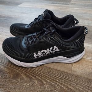 Mens Hoka Bondi 7 size 10 black,white hoka one one